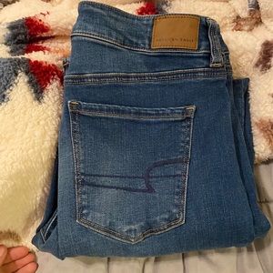 American Eagle Straight Legged Jeans